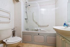 BATHROOM- click for photo gallery